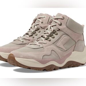 SAS Hi Country-X Hiking Boots for Women - Water Resistant size 9.5 new with box